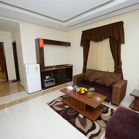 Hotelier Suites Riyadh Exterior photo