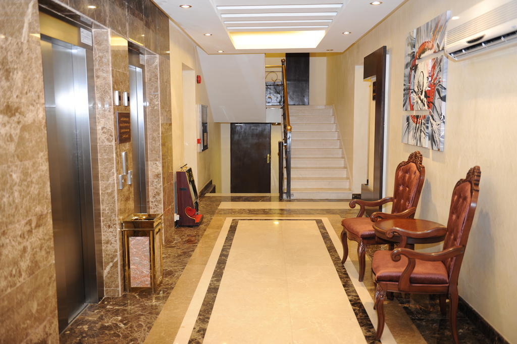 Hotelier Suites Riyadh Exterior photo